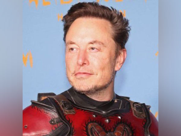 Elon Musk # of tweets July 25 - August 1? card icon