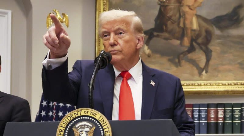 Who will leave Trump Administration in 2025? card icon